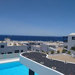 Apartment Portonovo La Paloma Amazing Sea View & Swimming Pool-good Wifi -free Ac- Private Parking, Puerto del Carmen (Lanzarote)